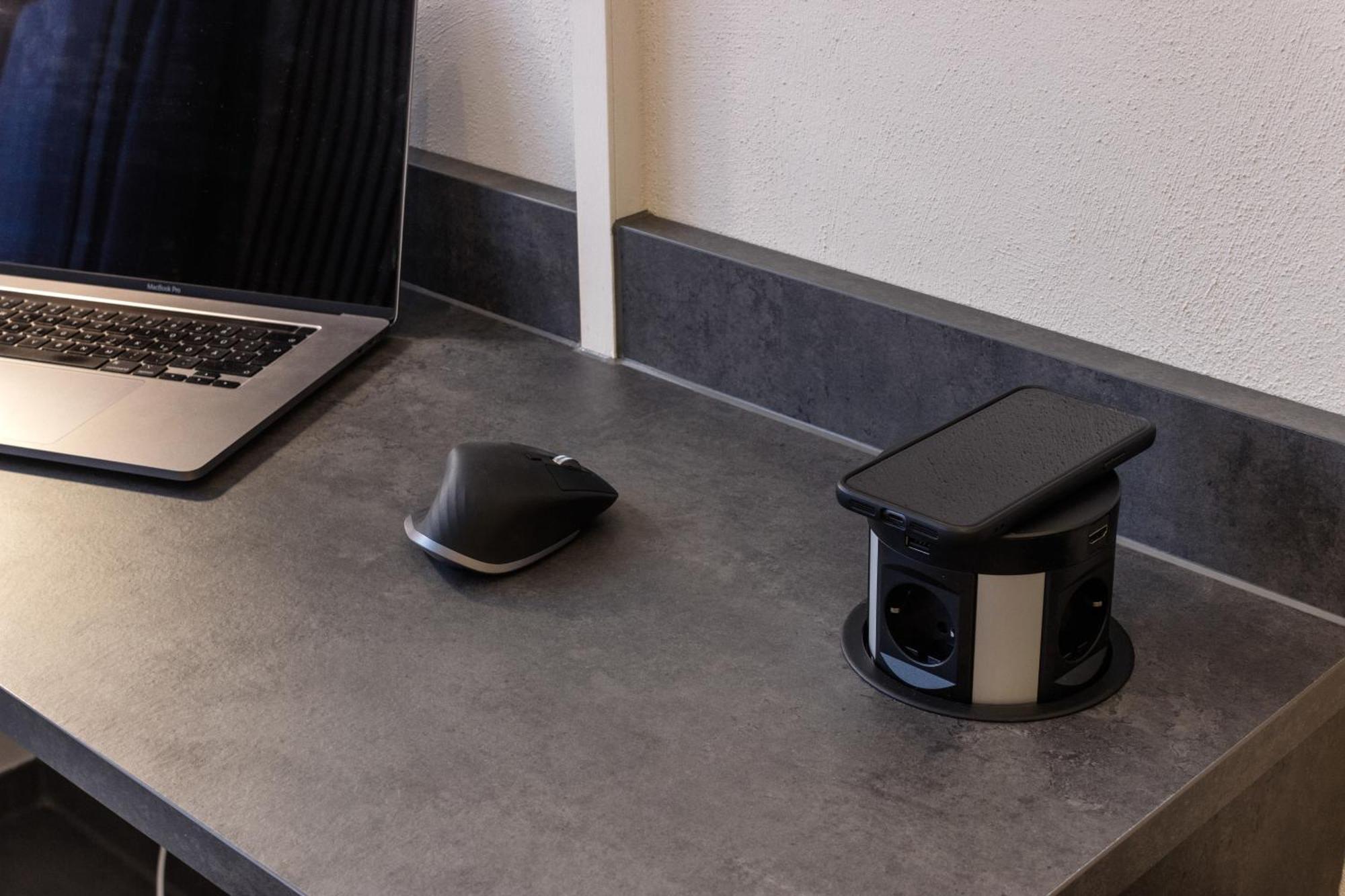 קייזרסלאוטרן Appartement Fuer 1-2 - Wlan - Parkplatz - Homeoffice מראה חיצוני תמונה